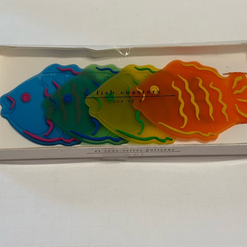 Pier 1 Vinyl Fish Coasters Nautical Durable Whimsical VTG Coasters Set of 4 NOS